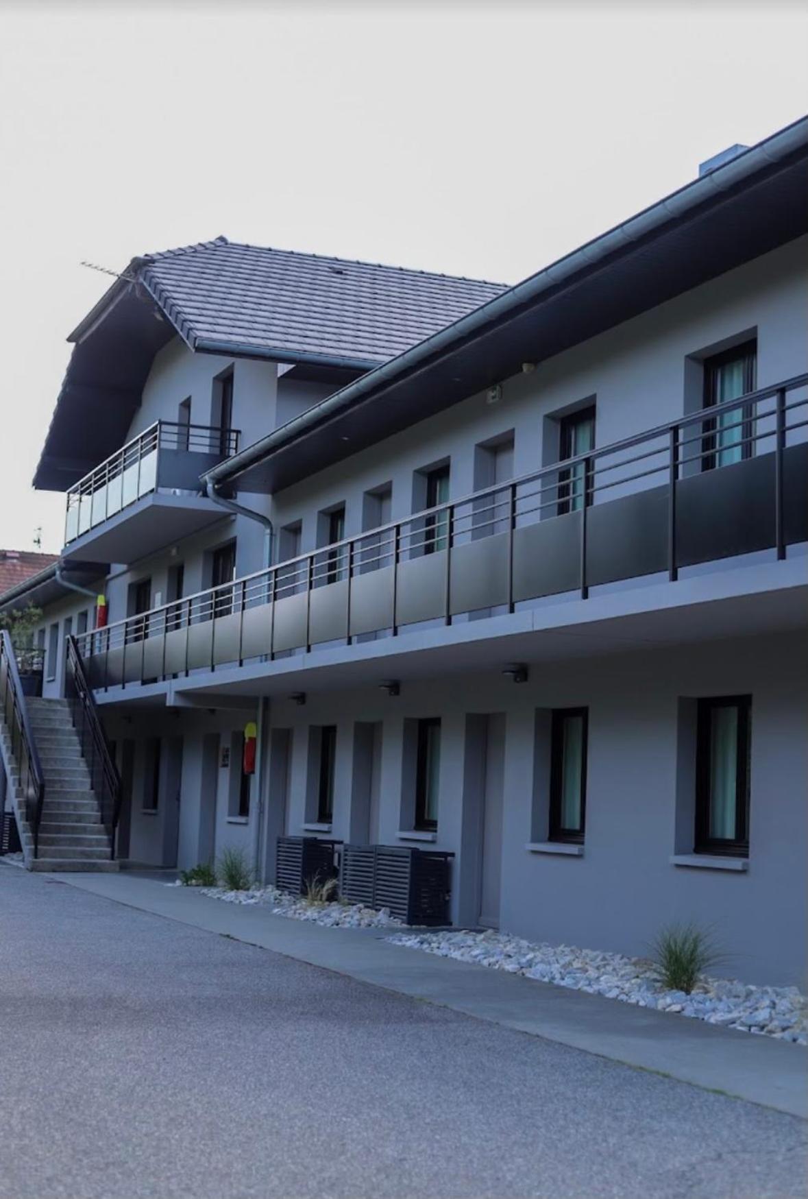 Motel 991 Viviers-du-Lac Екстериор снимка